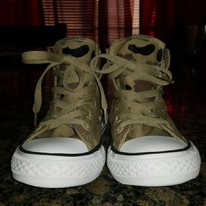 Hightop Converse
